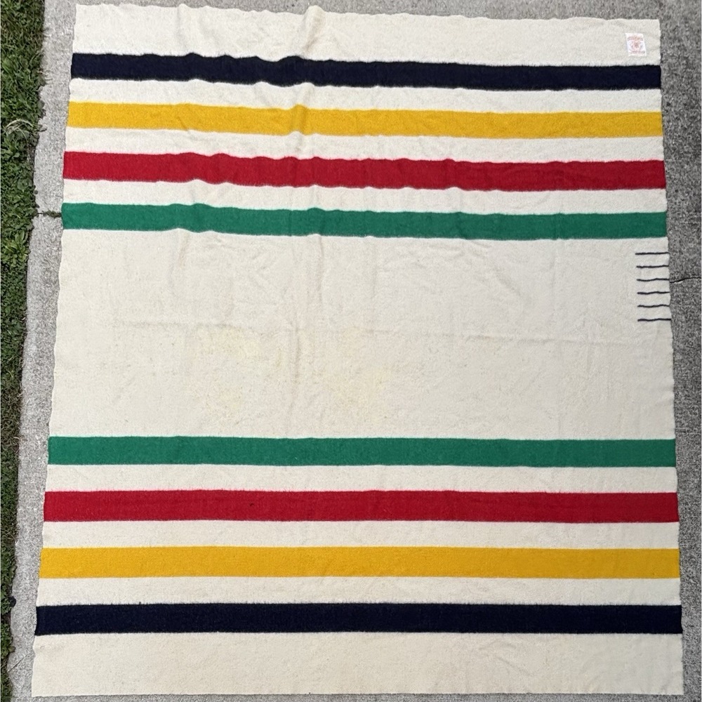 Hudson's Bay Company HBC SIGNATURE MULTI STRIPE Wool Blanket 6 point (QUEEN)